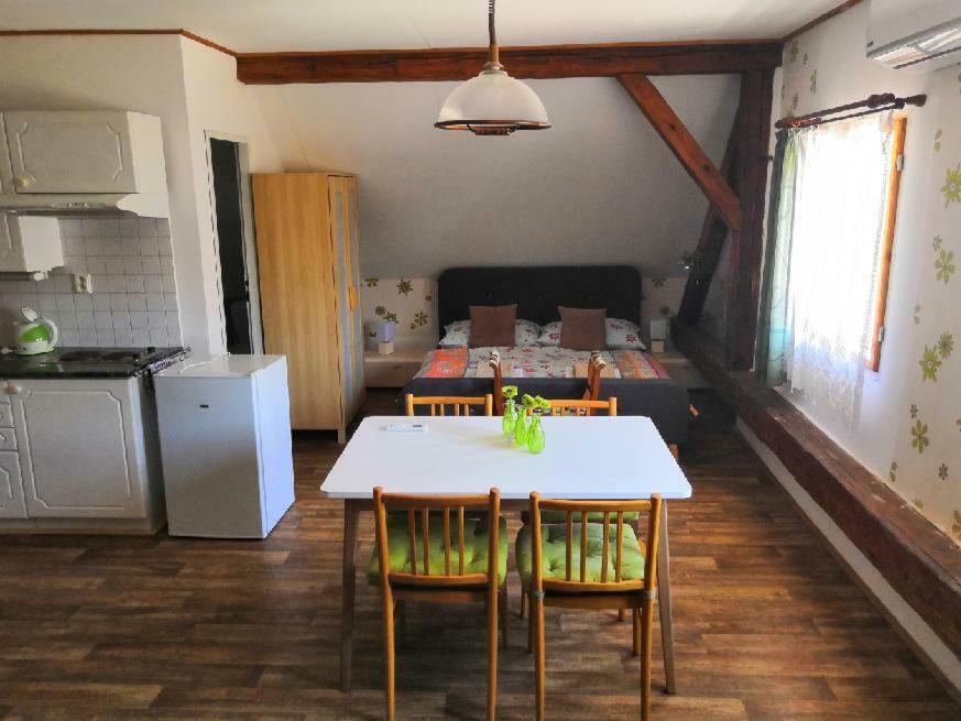 Abc Apartments Černá v Pošumaví Εξωτερικό φωτογραφία
